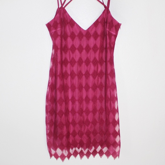 Francesca’s Elmina wine dress - Picture 5 of 6